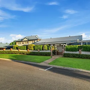 Ambassador On Ruthven **** Toowoomba